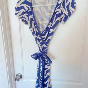 Vintage Diane von furstenberg DVF wrap dress size 4
